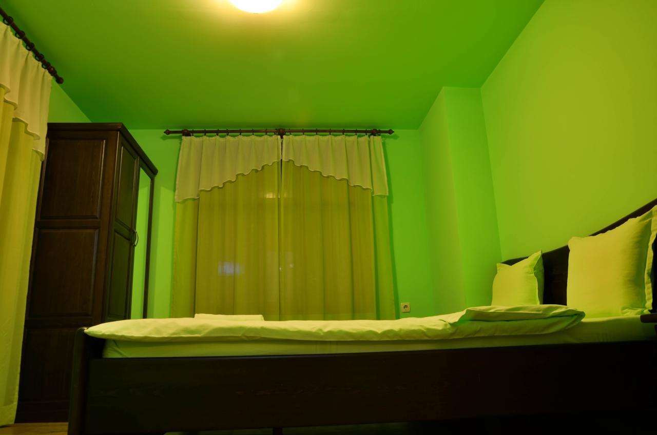 Guest House Ivan Cherni Osum Exterior foto